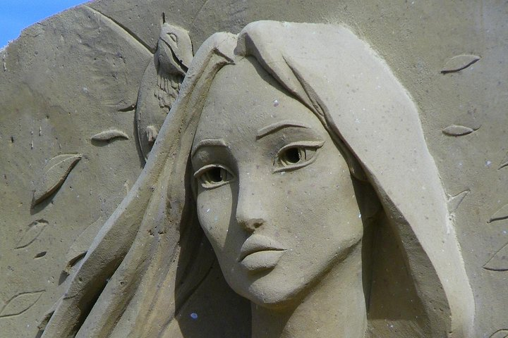 London of the Pocahontas - Photo 1 of 8